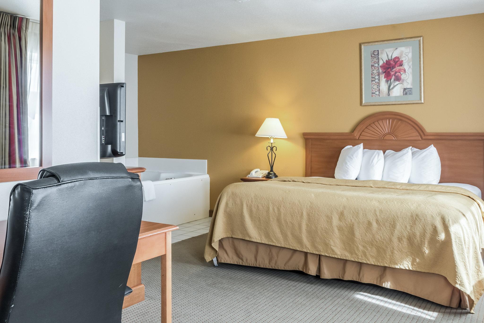 Quality Inn Huron Exterior foto