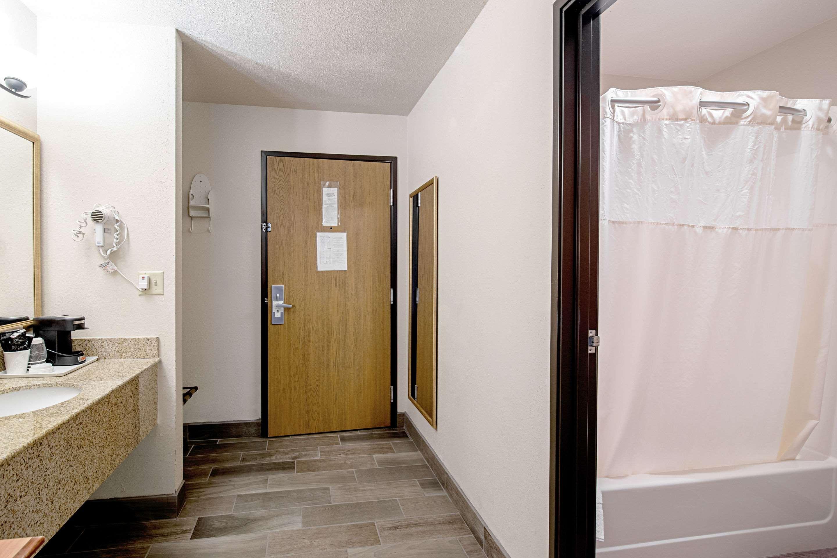 Quality Inn Huron Exterior foto